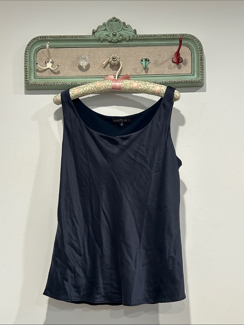 Lafayette 148 New York Navy Silk Scoop Neck Tank Top Women’s size 14 a line